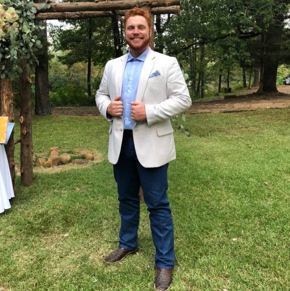 Meet your Posher, Hunter - Picture 1 of 1